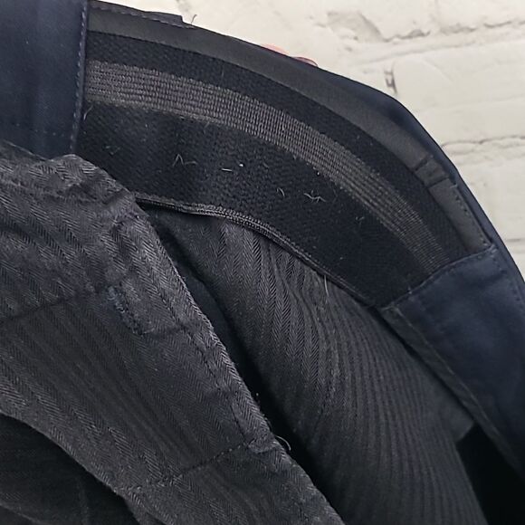 Roundtree & Yorke Men's 42 Adjustable Waist 9" Dress Shorts Flat Front Navy Blue - Picture 6 of 8